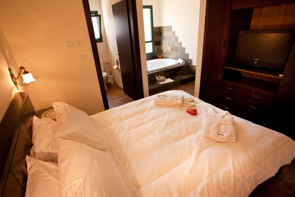 Tenebagolan Suites Zimmers Had Nes Room photo