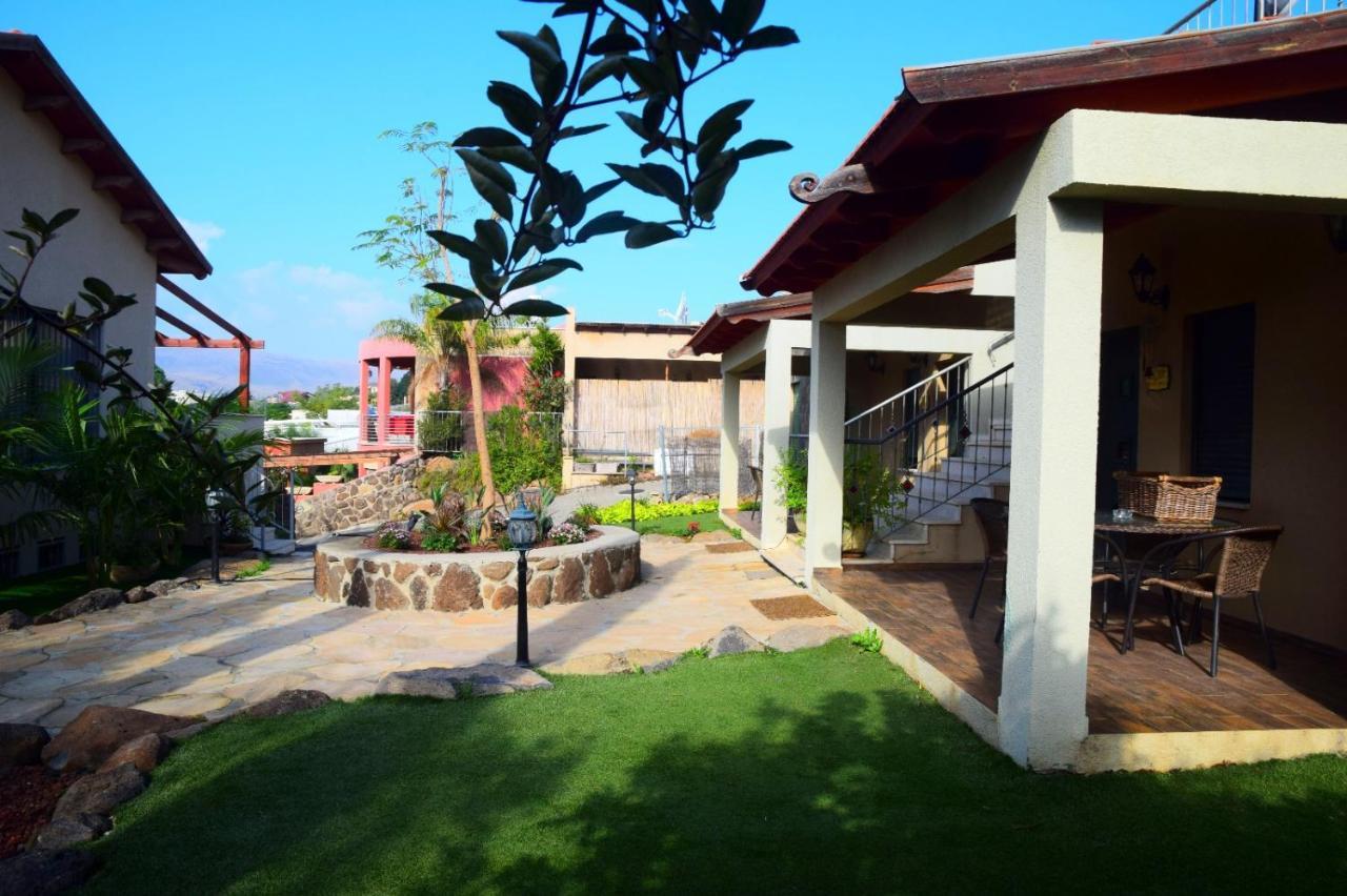 Tenebagolan Suites Zimmers Had Nes Exterior photo