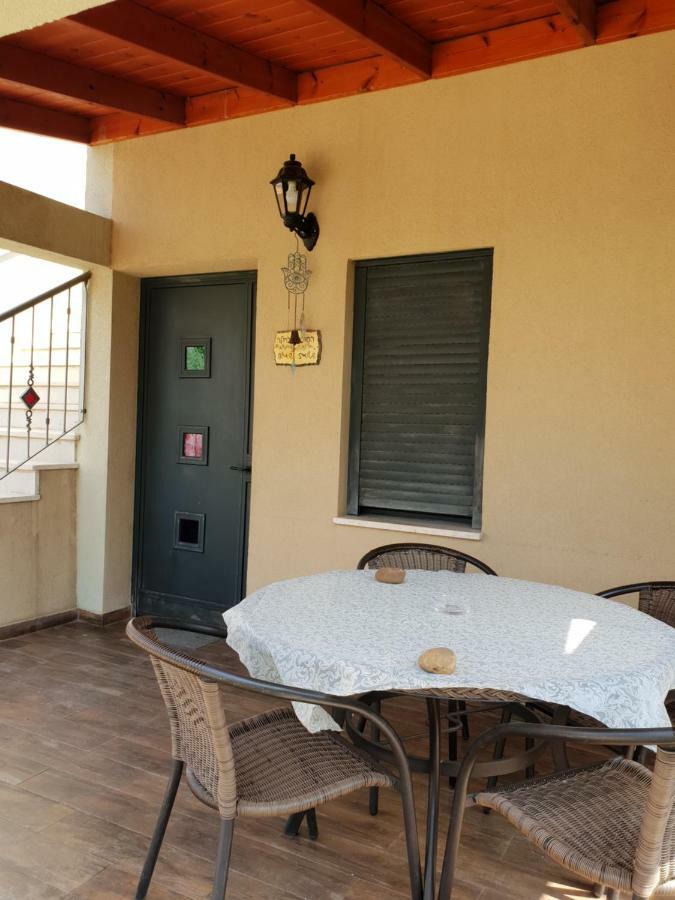 Tenebagolan Suites Zimmers Had Nes Exterior photo